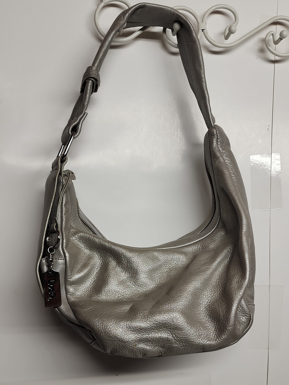 LUCE Sleek Pebbled Leather Shoulder Hobo Bag in Light Gray Minimalist Quality!